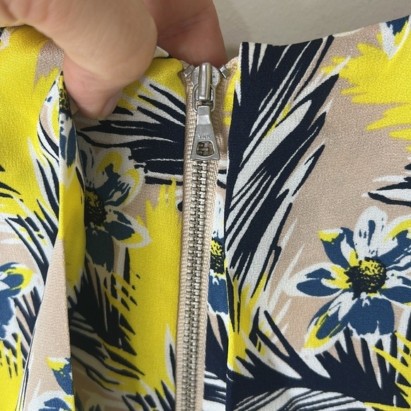 J. CREW Sleeveless Silk Dress in Spring Meadow Size 6 Petite - Picture 8 of 16